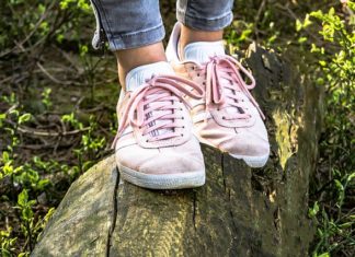 Co robić, gdy stopy się pocą?