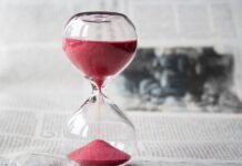 Za co odpowiedzialny jest regulator napięcia? Za co odpowiedzialny jest regulator napięcia?