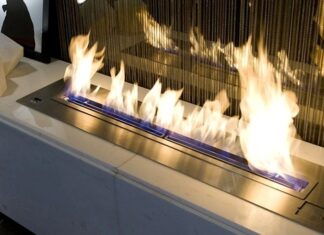 Dlaczego etanol nie przewodzi prądu?