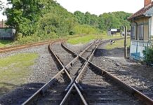 Jak zamontować relingi dachowe vw touran? Jak zamontować relingi dachowe vw touran?