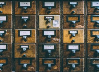 Z jakiej płyty szuflady? Z jakiej płyty szuflady?