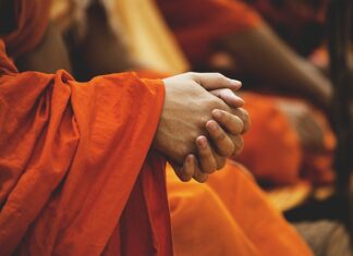 Jak zrobić samemu garderoba? Jak zrobić samemu garderoba?