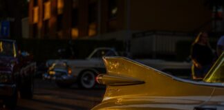 Co daje woskowanie auta na myjni?