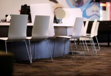 krzesła konferencyjne